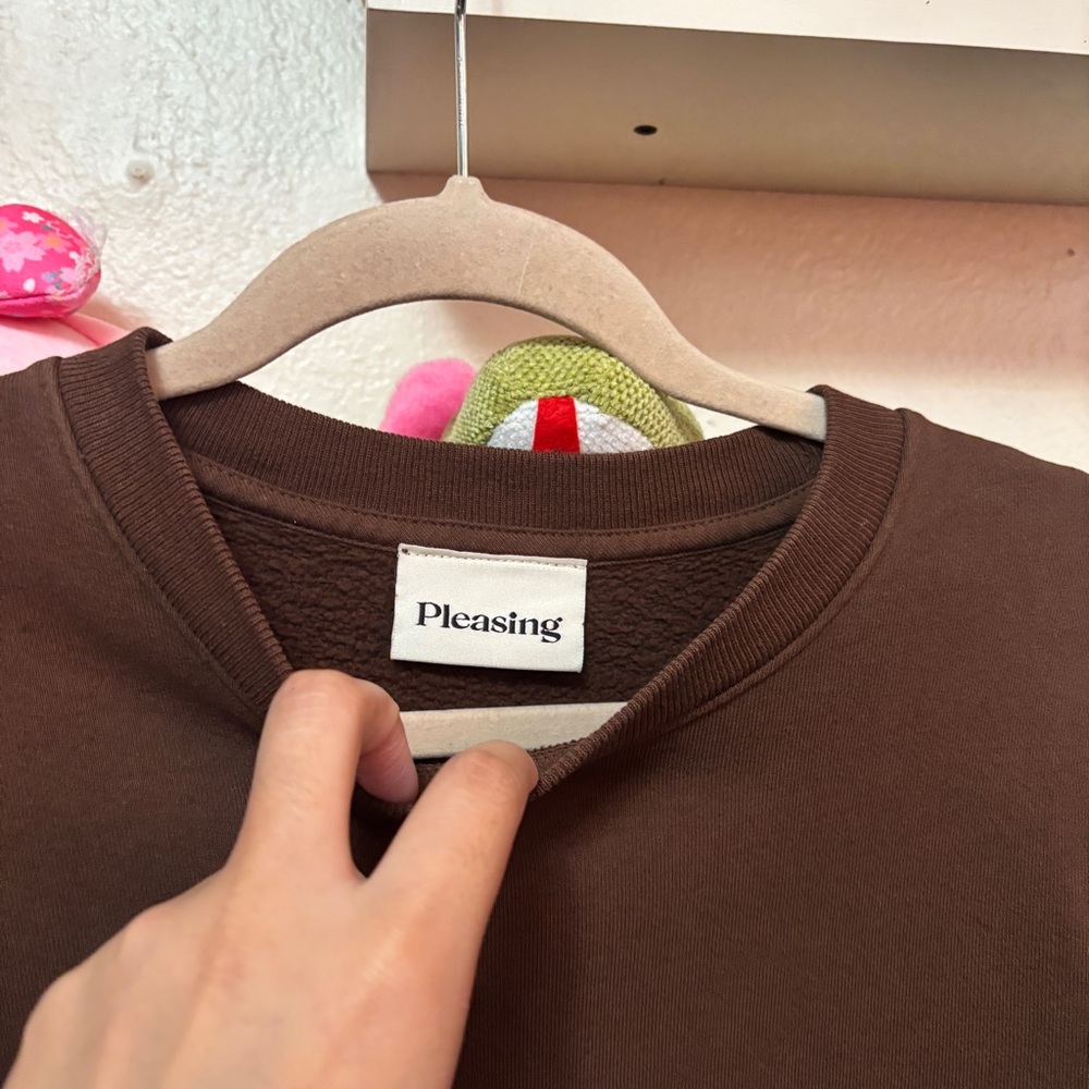 The Pleasing Crewneck in Brown Size Medium - Picture 2 of 6